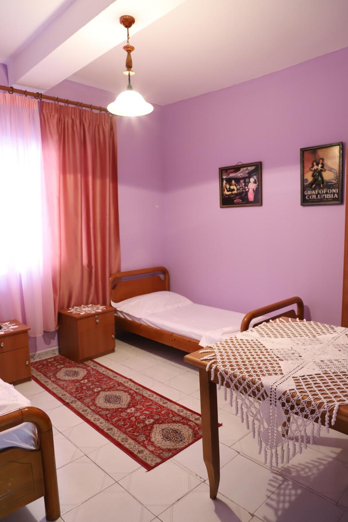Guesthouse Katerina Berat Esterno foto