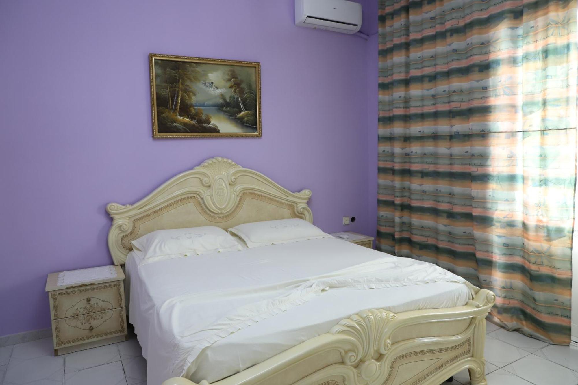 Guesthouse Katerina Berat Esterno foto