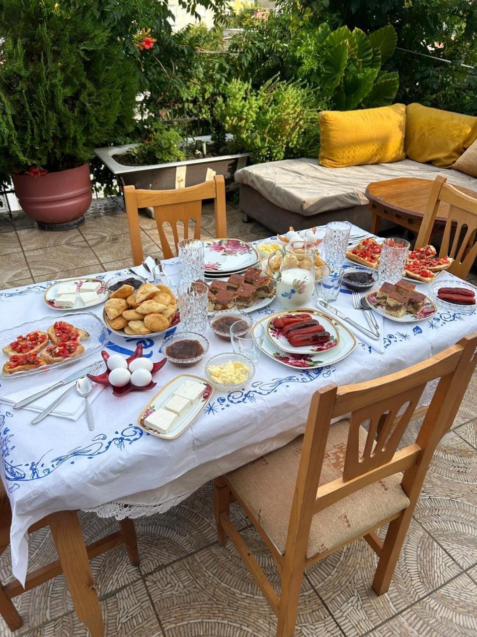 Guesthouse Katerina Berat Esterno foto